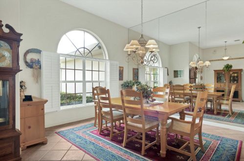 3966 9th Ln, Vero Beach FL  32960-6123 exterior