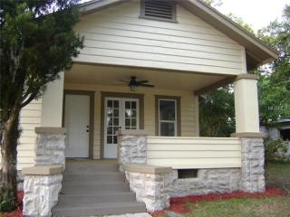 815 Washington Ave, Eustis, FL 32726-4213