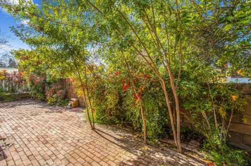 1325 Medallion St, Redlands CA  92374-2666 exterior