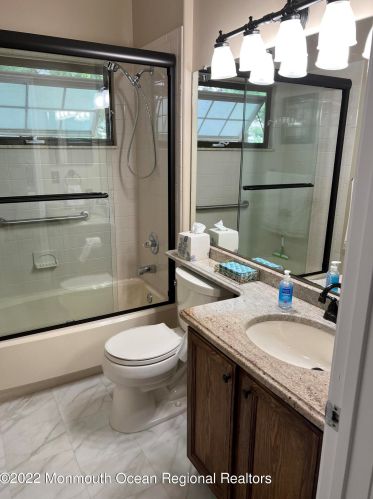 39 Riva Blvd, Bricktown NJ 08723-7983 exterior