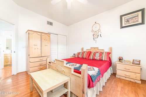 2620 Camino De Oeste, Tucson AZ 85746-9092 exterior