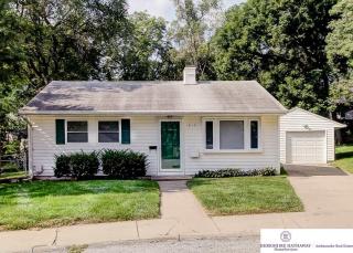 1812 Mayfield Ave, Omaha, NE 68104-4652
