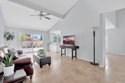 2107 Almond Ave, Orange, CA 92868-3403