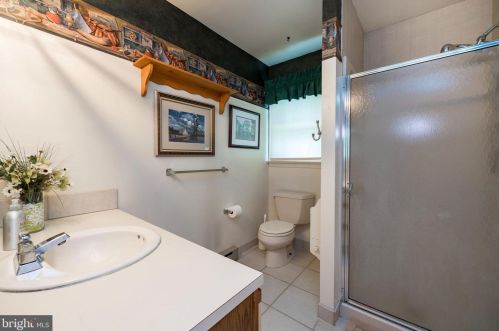 209 Knapp Rd, Lansdale PA 19446-1731 exterior