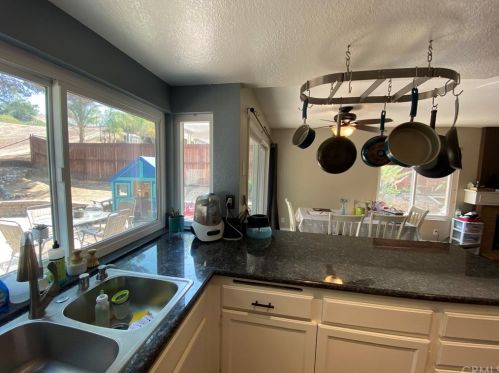 39754 Roripaugh Rd, Temecula CA  92591-6117 exterior