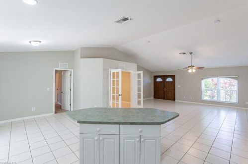 2212 4 Ter, Cape Coral FL  33909-0063 exterior