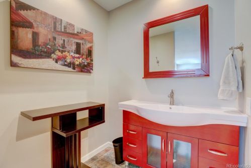 7870 Valentia St, Englewood CO 80112-3302 exterior