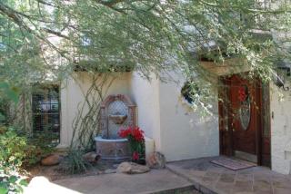 10245 Bella Vista Dr, Scottsdale, AZ 85258-5721