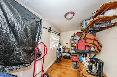 581 Dixie Hwy, Tarpon Springs FL  34689-5718 exterior