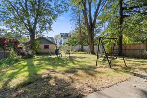 21 Euclid Ave, Pittsburgh PA  15206-1612 exterior