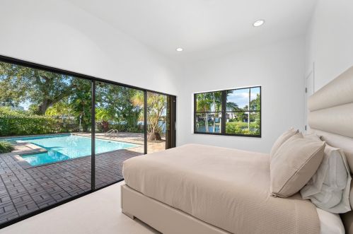 3051 35 St, Hollywood FL 33021-2627 exterior