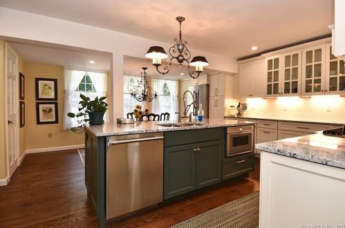 312 Grassy Hill Rd, Lyme CT  06371-3312 exterior
