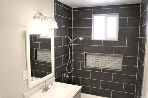 327 Erwin St, Rialto CA  92376-6018 exterior