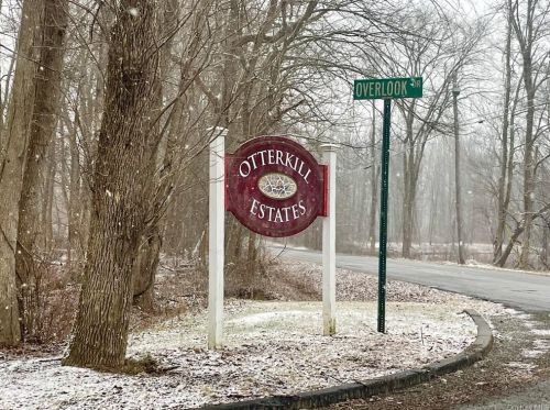 1 Overlook Dr, Washingtonville NY  10992-1041 exterior