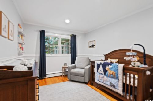 96 Vanderbilt Blvd, Oakdale NY  11769-2033 exterior