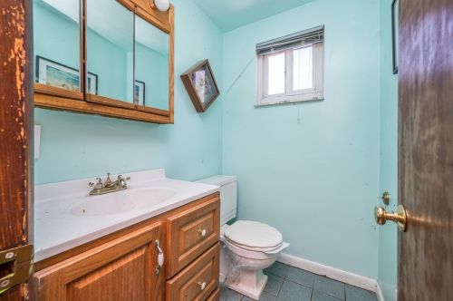 114 Fox Chase Dr, Verona PA  15147-2806 exterior