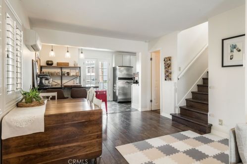 1703 Speyer Ln, Redondo Beach CA  90278-4729 exterior