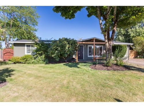 1030 24 Ave, Beaverton OR  97124-6240 exterior