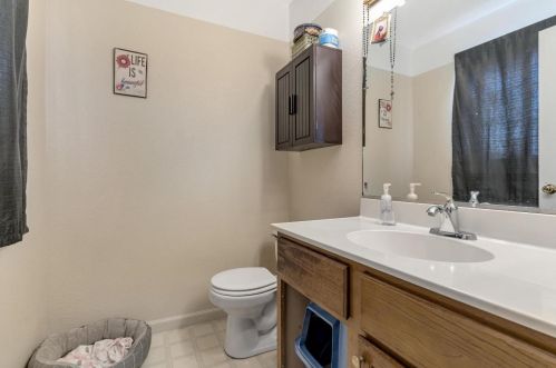161 Sierra Ct, Hollister CA  95023-3045 exterior