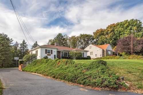 1321 Ridge Rd, Ambridge, PA 15003-1319