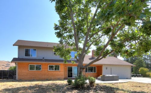 16275 Oak Canyon Dr, Morgan Hill, CA 95037-6812