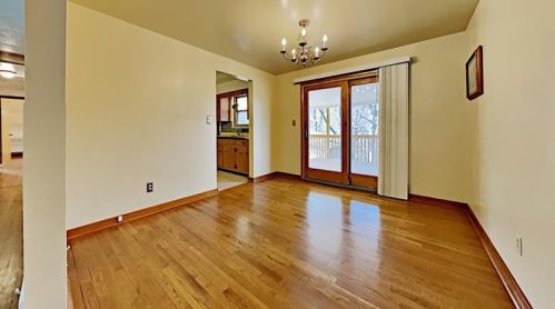 210 Lucille St, Glenshaw PA  15116-2033 exterior