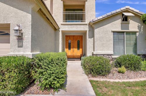 6002 Park View Ln, Glendale, AZ 85310-2775
