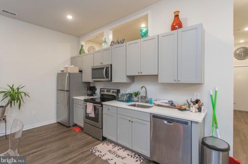 311 Main St, Lansdale, PA 19446-2032