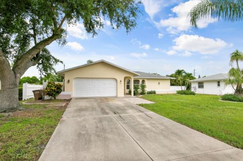 1149 47th Ter, Cape Coral, FL 33914-7370