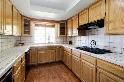 642 Dodds Dr, Woodland CA  95776-4258 exterior