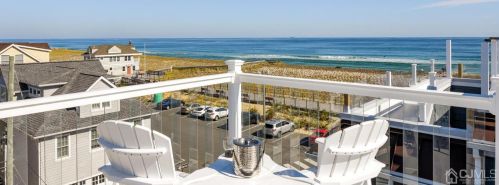 5 Fort Ave, Pelican Island NJ  08751-1512 exterior