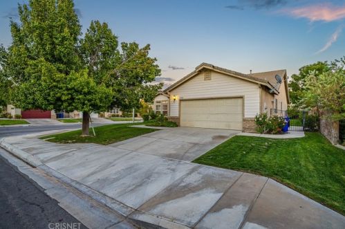43940 Vintage St, Lancaster, CA 93536-6840
