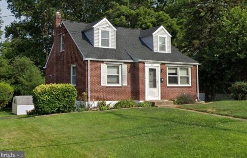 424 Scott Ave, Manor, PA 19036-2126