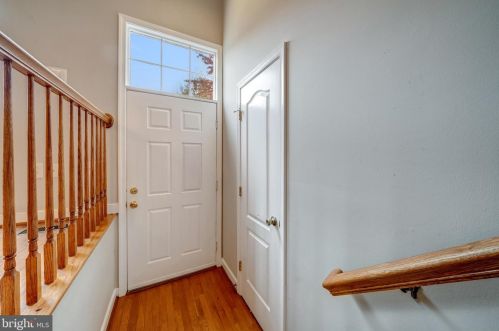 12959 Terminal Way, Woodbridge VA  22193-6133 exterior