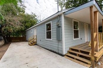 223 Goliad St, Stairtown, TX 78648-1803