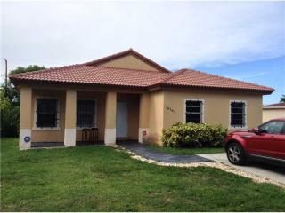 10781 220th St, Miami, FL 33170-3163