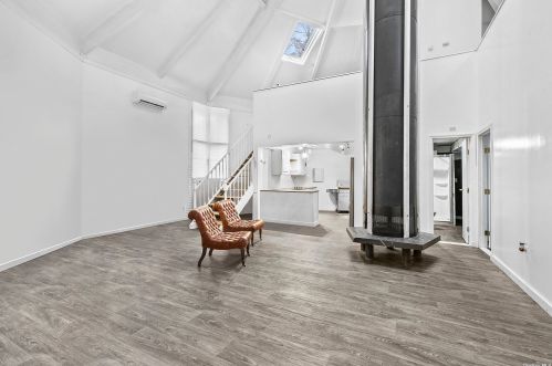 67 Spinney Rd, East Quogue, NY 11942-3206