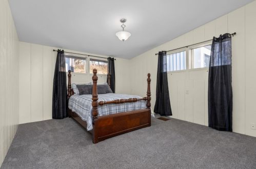 104 Mount Blaine Dr, Canonsburg PA  15317-2621 exterior