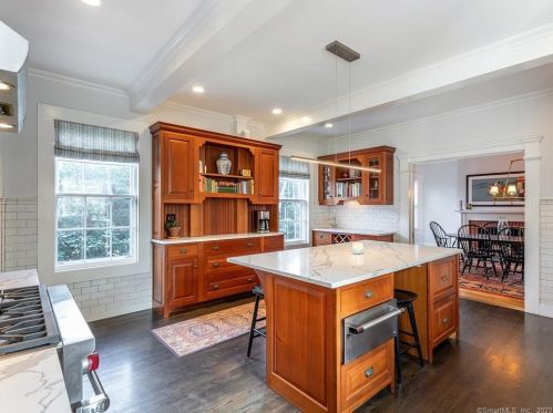 118 South St, Litchfield CT  06759-4006 exterior