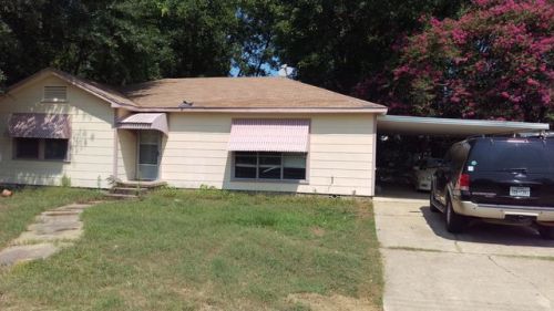 1516 Broad St, West Mineola TX  75773-1414 exterior