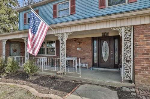 650 Allencrest Ct, Cincinnati, OH 45231-3902