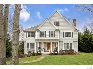 16 Mulvaney Ct, Ridgefield, CT 06877-4439