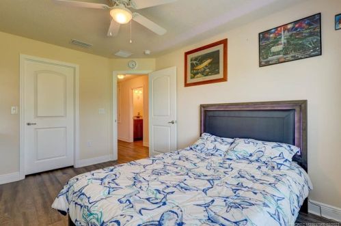 5860 Poe Ct, Port Saint Lucie FL  34986-4644 exterior