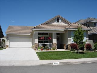 10281 Wolf Ridge Way, Reno, NV 89521-5116