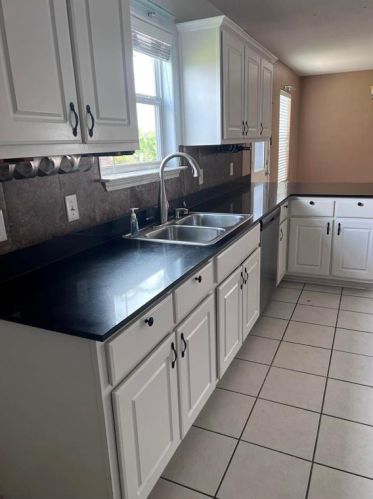 9814 Barracuda Dr, Texas City, TX 77591-9196