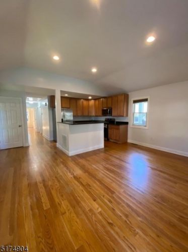 16 Rock Ridge Rd, Parsippany NJ  07834-2311 exterior