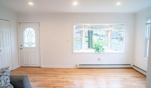 61 Grove Ave, Verona NJ  07044-1612 exterior