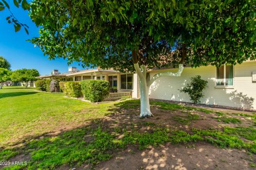 10527 Saratoga Cir, Sun City AZ 85351-2114 exterior