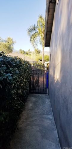 650 33rd St, San Bernardino CA  92405-2719 exterior