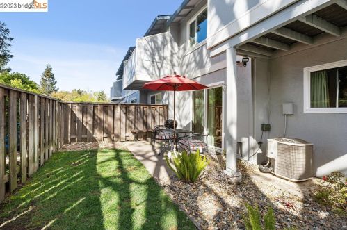 161 Holiday Hills Dr, Pacheco CA  94553-4211 exterior